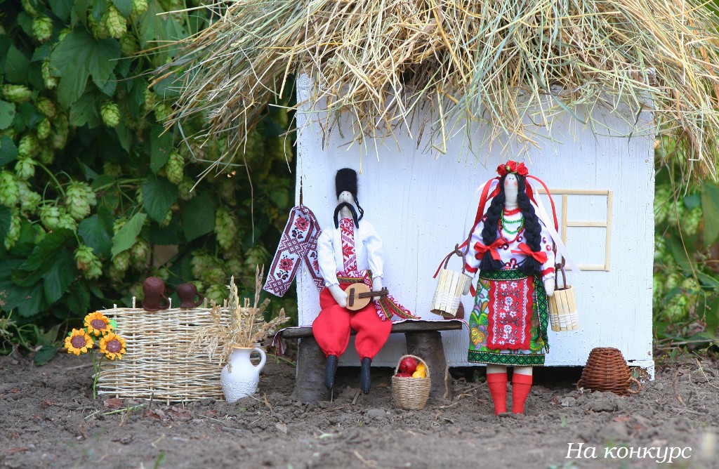 куклы в украинских национальных костюмах