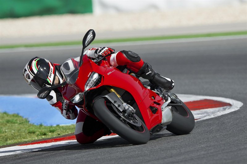 Ducati 1199 Panigale на презентации в Яс Марина, Абу-Даби
