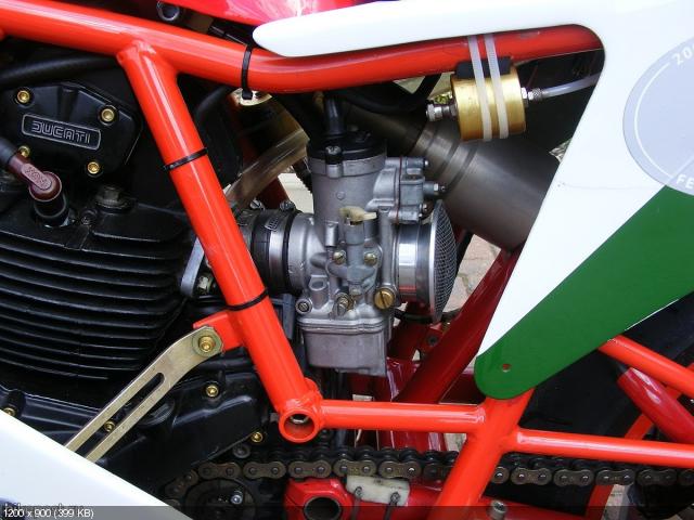 Спортбайк Ducati 750F1 Lucchinelli Replica