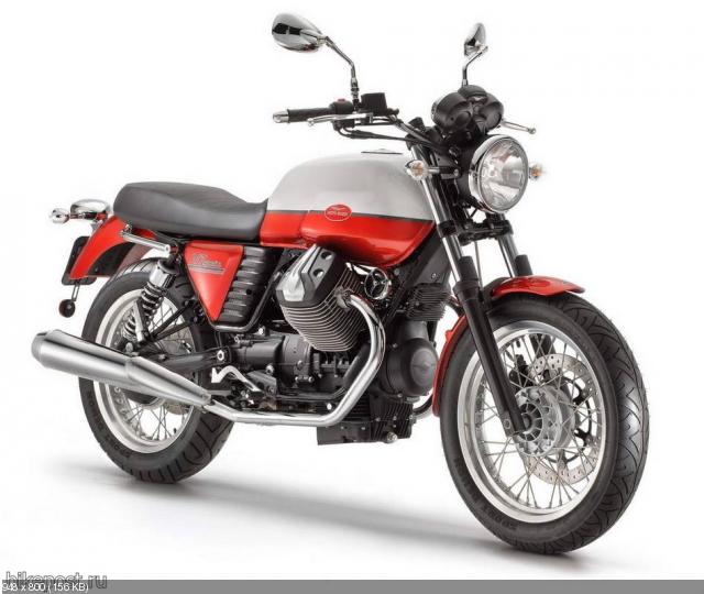 Мотоциклы Moto Guzzi V7, V7 Special и V7 Racer 2012