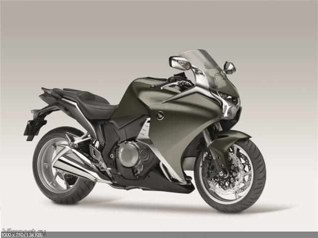 Обновленный мотоцикл Honda VFR1200F 2012